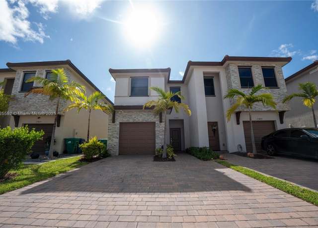 Property at 25433 SW 108th Ct, Homestead, FL 33032, 3 beds, 2.5 baths