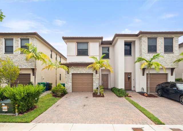 Property at 25433 SW 108th Ct, Homestead, FL 33032, 3 beds, 2.5 baths
