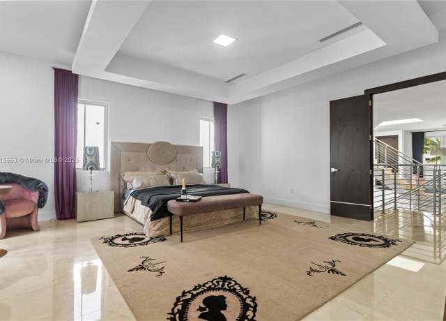 Property at 3420 NW 84th Ave, Doral, FL 33122, 4 beds, 4.5 baths