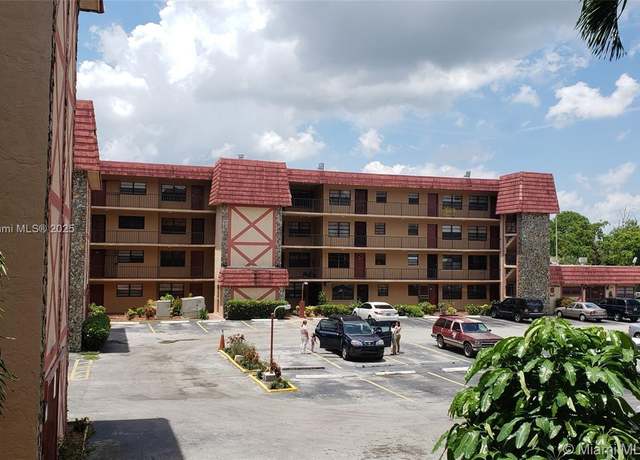 Property at 1325 W 68th St #214, Hialeah, FL 33014, 3 beds, 2 baths