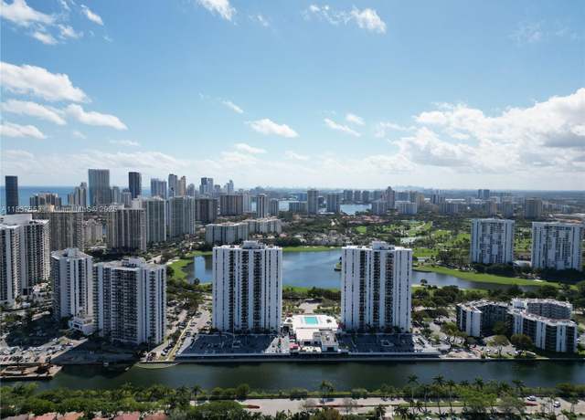 Property at 3675 N Country Club Dr #1907, Aventura, FL 33180, 1 bed, 1.5 baths