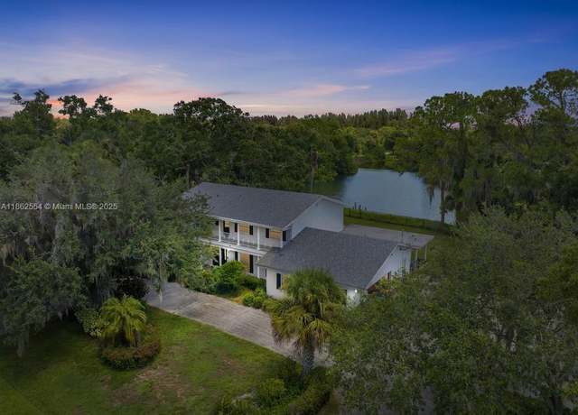 Property at 960 48th, Vero Beach, FL 32966, 4 beds, 3 baths
