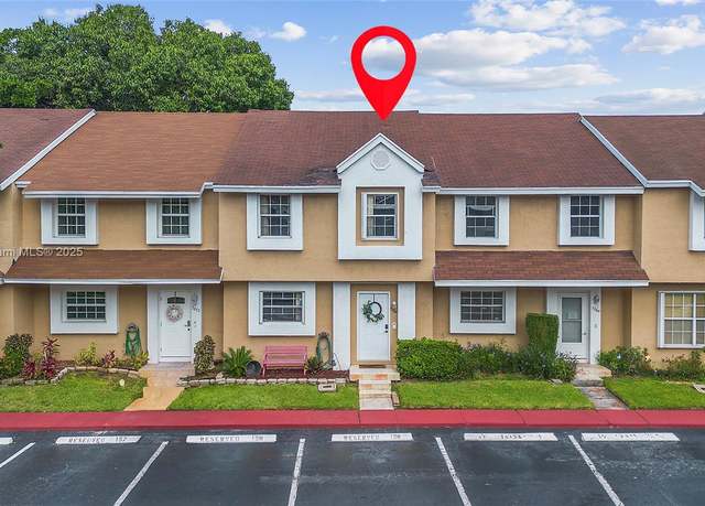 Property at 7068 Woodmont Ave, Tamarac, FL 33321, 3 beds, 2.5 baths