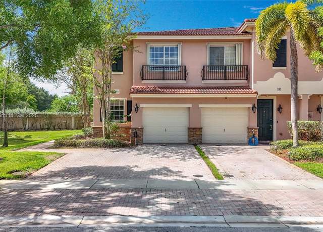 Property at 294 Las Brisas Cir, Sunrise, FL 33326, 3 beds, 2.5 baths