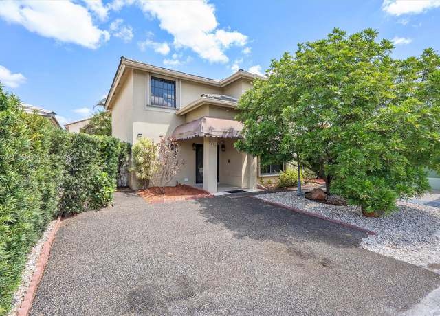 Property at 5259 NW 186th Ln, Miami Gardens, FL 33055, 3 beds, 2.5 baths