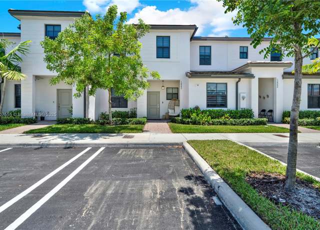 Property at 12982 SW 232nd Ln, Miami, FL 33170, 3 beds, 2.5 baths
