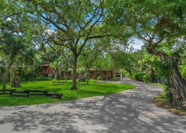Property at 5440 Hammock Dr, Coral Gables, FL 33156, 3 beds, 3 baths