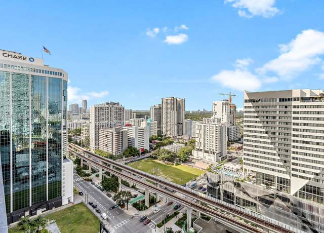 Property at 88 SW 7th St #1710, Miami, FL 33130, 2 beds, 2.5 baths