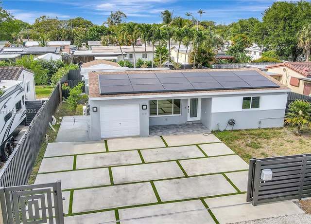 Property at 1031 SW 32nd St, Fort Lauderdale, FL 33315, 3 beds, 2 baths