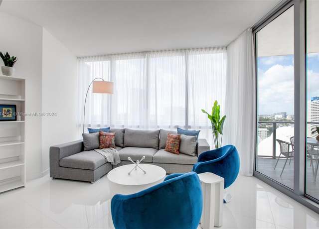 Property at 851 NE 1st Ave #1810, Miami, FL 33132, 1 bed, 2 baths