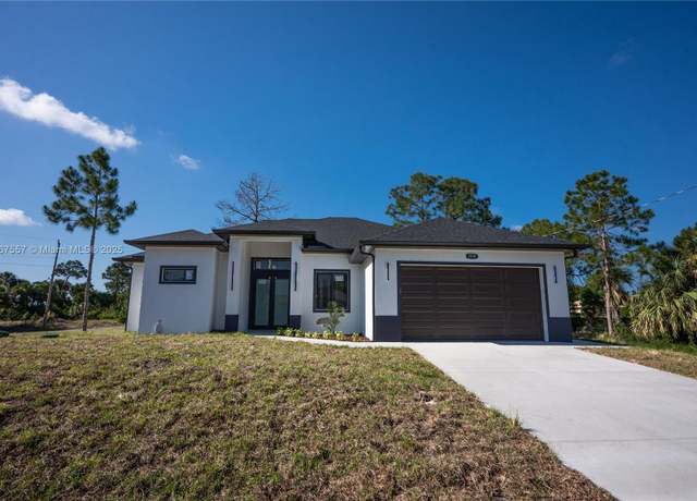Property at 1254 S 1254 Ellipse St E, Lehigh Acres, FL 33974, 4 beds, 2.5 baths