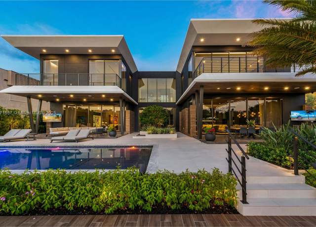Property at 621 Riviera Isle Dr, Fort Lauderdale, FL 33301, 5 beds, 6.5 baths