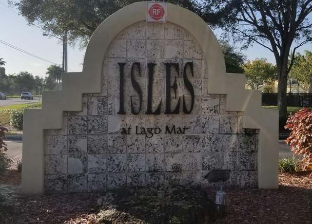 Property at 12400 Vista Isles Dr #1415, Sunrise, FL 33325, 1 bed, 1 bath