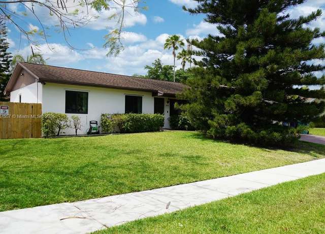 Property at 19612 SW 87th Pl, Cutler Bay, FL 33157, 3 beds, 2 baths