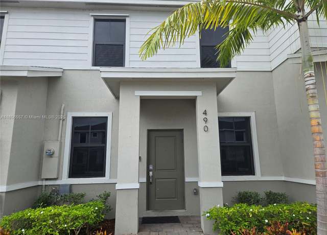 Property at 490 NE 12th St, Florida City, FL 33034, 3 beds, 2.5 baths