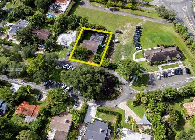 Property at 646 NE 114th St, Biscayne Park, FL 33161, 3 beds, 2 baths