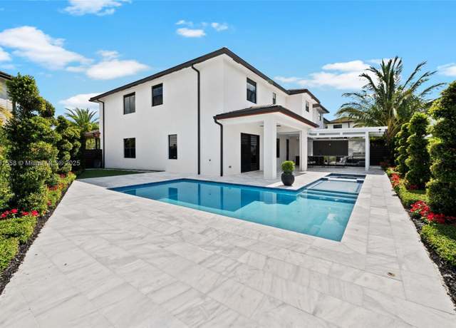 Property at 8862 NW 154th Ter, Miami Lakes, FL 33018, 4 beds, 3 baths