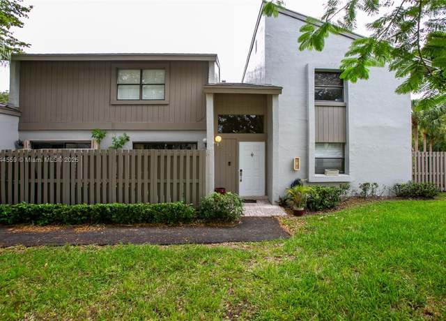 Property at 10703 SW 113th Pl Unit 100B, Miami, FL 33176, 3 beds, 2 baths