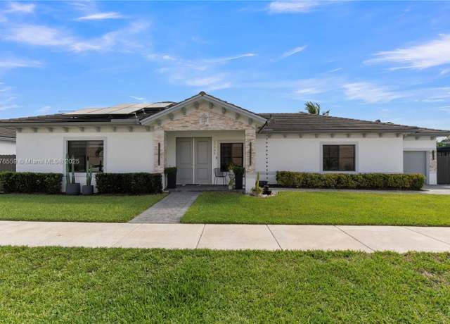 Property at 17705 SW 114th Ct, Miami, FL 33157, 5 beds, 3.5 baths