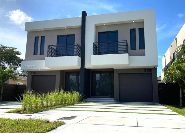 Property at 313 SW 10th St Unit B, Fort Lauderdale, FL 33315, 3 beds, 3.5 baths