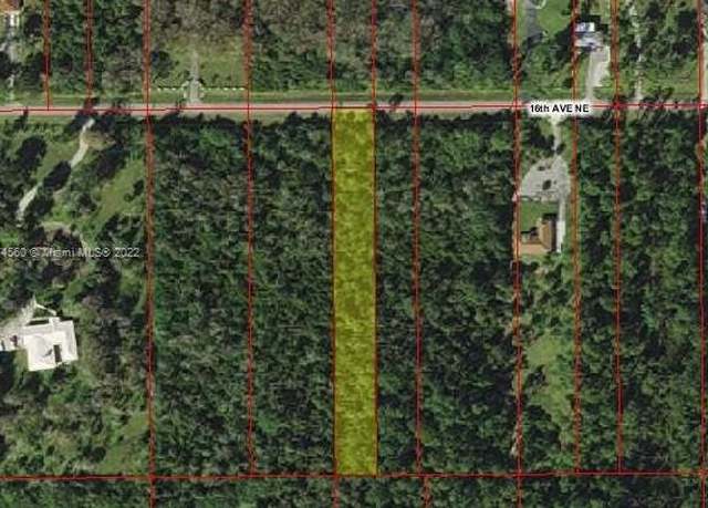 Property at 2580 16th Ave NE, Naples, FL 34120