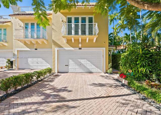 Property at 607 NE 17th Way, Fort Lauderdale, FL 33304, 3 beds, 2.5 baths