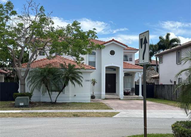 Property at 16650 SW 61st Ln, Miami, FL 33193, 3 beds, 3 baths