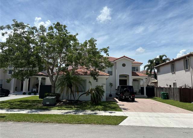Property at 16650 SW 61st Ln, Miami, FL 33193, 3 beds, 3 baths