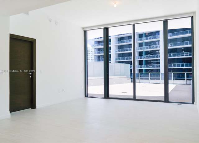 Property at 1000 Brickell Plz #1807, Miami, FL 33131, 1 bed, 2 baths