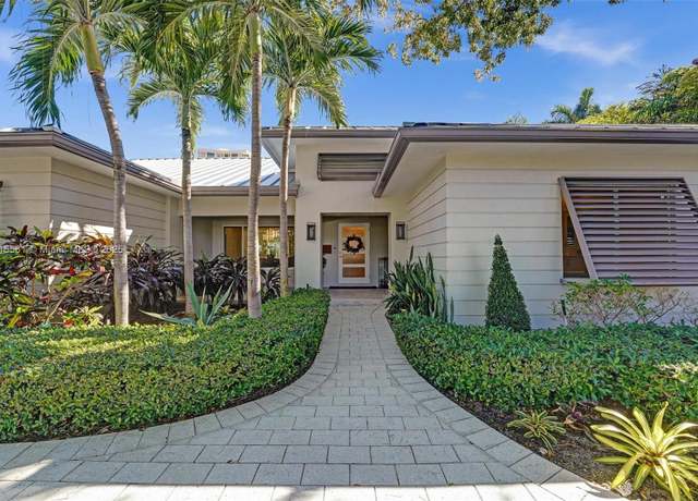 Property at 1206 E Lake Dr, Fort Lauderdale, FL 33316, 4 beds, 4 baths