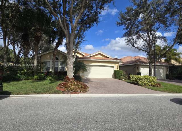Property at 6855 Shamrock Trl, Boynton Beach, FL 33437, 3 beds, 2 baths