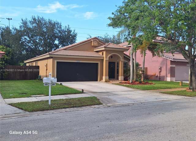 Property at 20401 SW 1st St, Pembroke Pines, FL 33029, 3 beds, 2 baths