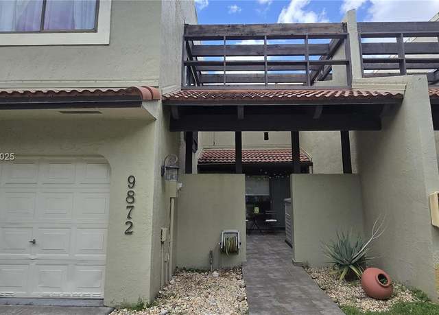 Property at 9872 Costa Del Sol Blvd Unit D-93, Doral, FL 33178, 3 beds, 2.5 baths