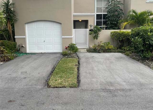 Property at 7150 SW 55th Ter W, Miami, FL 33155, 2 beds, 2.5 baths