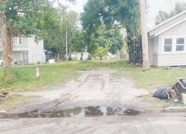 Property at 617 Texas Ct, Fort Pierce, FL 34950