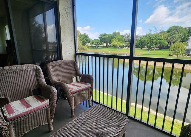 Property at 5542 Courtyard Dr #5542, Margate, FL 33063, 2 beds, 2 baths