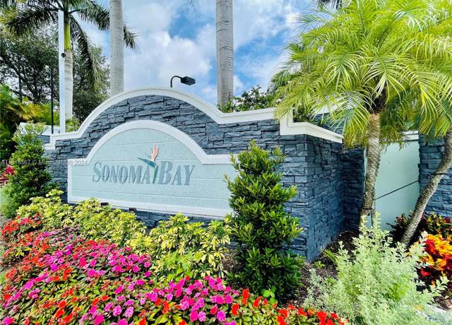 Property at 1904 Alamanda Way #1904, Riviera Beach, FL 33404, 2 beds, 2.5 baths