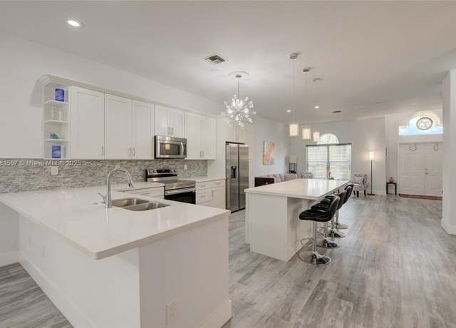 Property at 1490 SW 159th Ave, Pembroke Pines, FL 33027, 3 beds, 2 baths