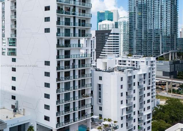 Property at 229 SW 9th St #2, Miami, FL 33130, 1 bath