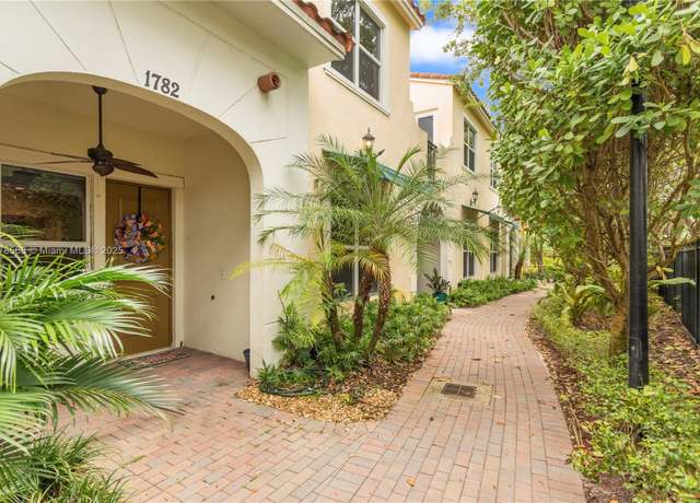 Property at 1782 NW 124th Pl, Pembroke Pines, FL 33028, 3 beds, 2.5 baths