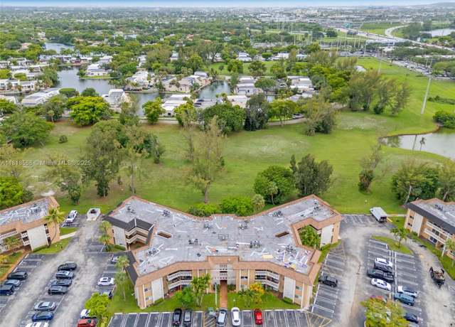 Property at 7430 Miami Lakes Dr Unit E301, Miami Lakes, FL 33014, 2 beds, 2 baths