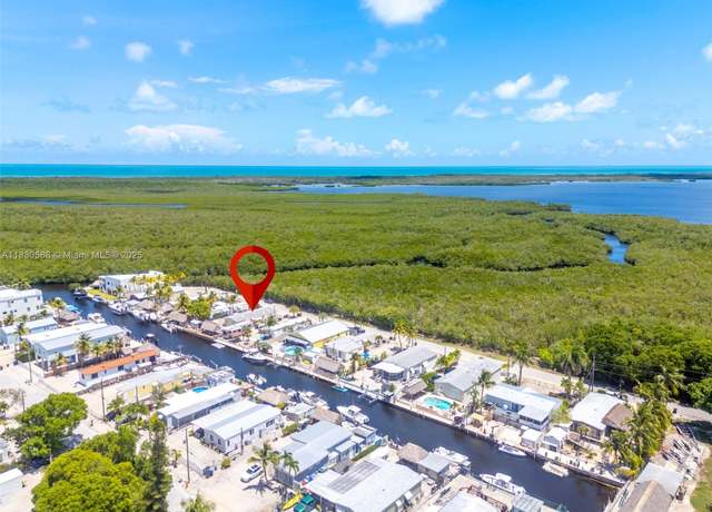Property at 280 Taylor Dr, Key Largo, FL 33037, 3 beds, 2 baths