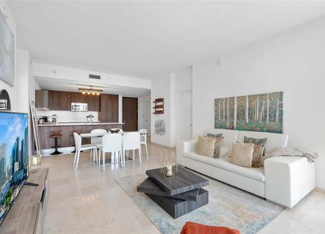 Property at 88 SW 7 St #3403, Miami, FL 33130, 2 beds, 2 baths