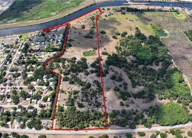 Property at 1688 Williams Rd, Moore Haven, FL 33471
