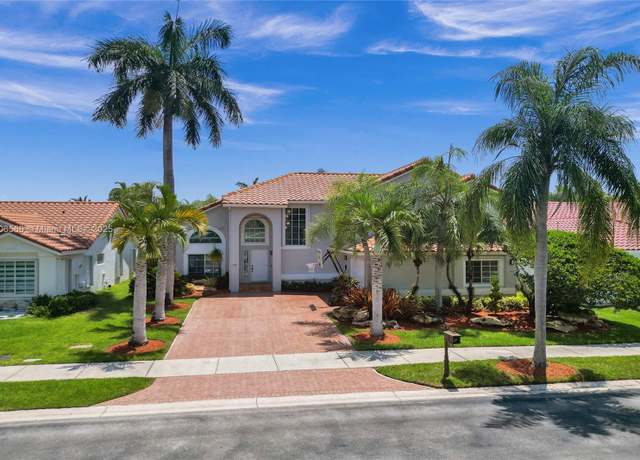 Property at 594 Spinnaker, Weston, FL 33326, 3 beds, 2.5 baths