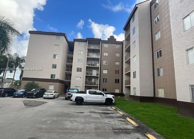 Property at 15221 SW 80th St #201, Miami, FL 33193, 3 beds, 2 baths