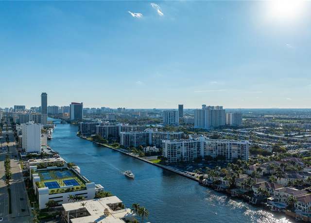 Property at 2101 S Ocean Dr #2707, Hollywood, FL 33019, 2 beds, 2 baths
