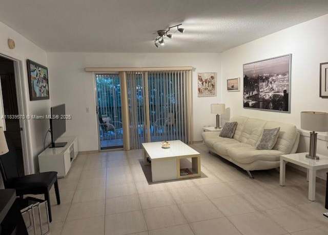 Property at 901 SW 141st Ave Unit 405M, Pembroke Pines, FL 33027, 2 beds, 2 baths