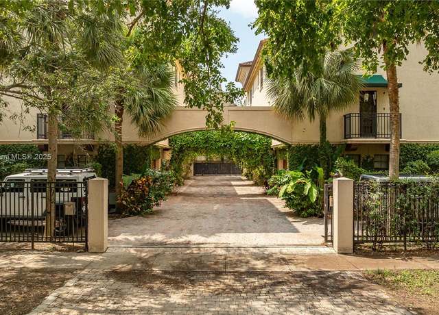 Property at 2818 Coconut Ave #2818, Miami, FL 33133, 2 beds, 2.5 baths