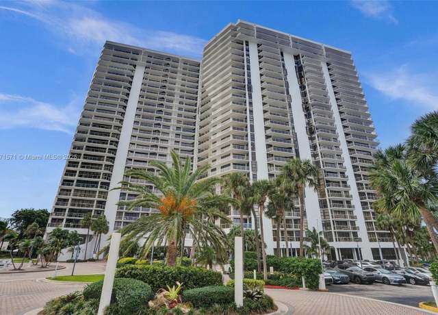 Property at 20281 E Country Club Dr #809, Aventura, FL 33180, 2 beds, 2 baths